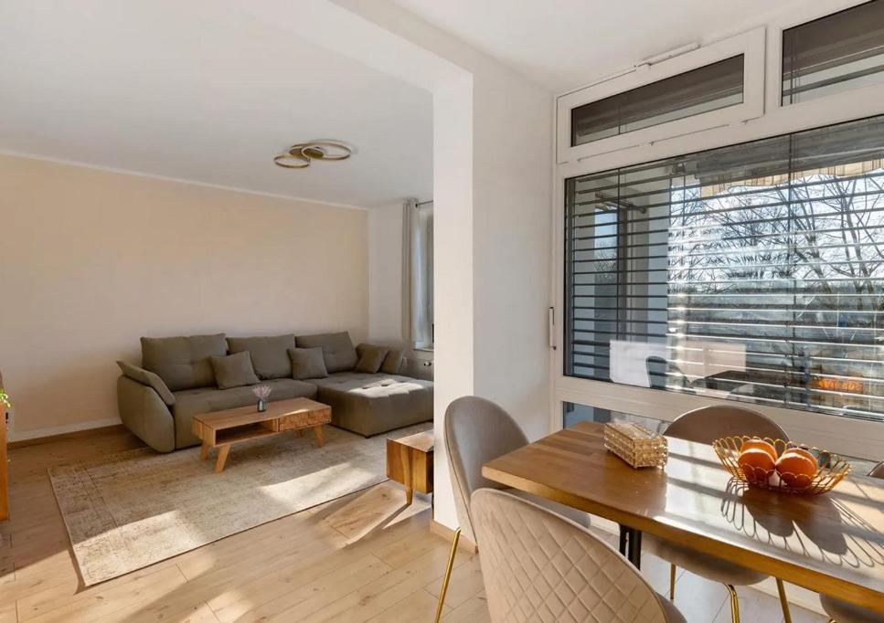Stilvolle Privatzimmer Im Wohnung - Top Ausstattung Homestay *